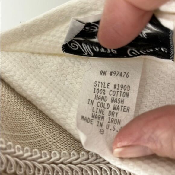 Marie Clare Fashion White Buttoned Crop VTG MADE IN USA - Picture 3 of 8